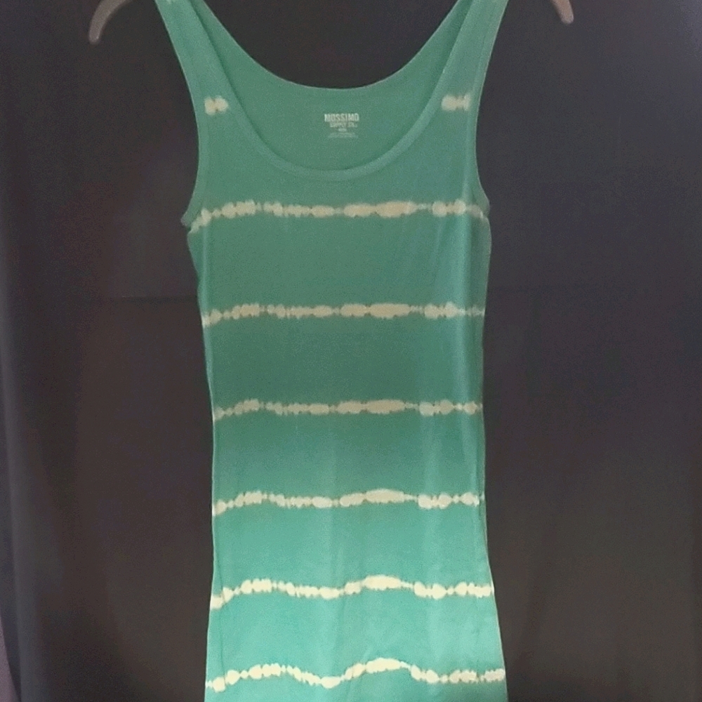 Bundle of 3 tank tops